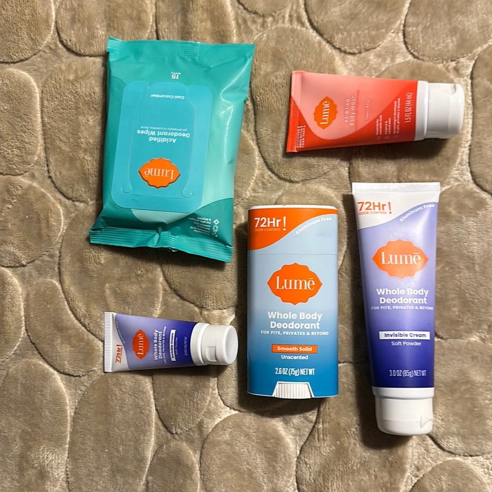 Lumes, deodorant, and wipes set a five